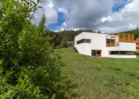 Reprezentativní rezidence v přírodě Moravského krasu