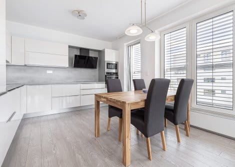 3kk s terasou a výhledem na Petrov